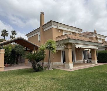 Alquiler de chalet adosado en Santa Clara - Photo 3