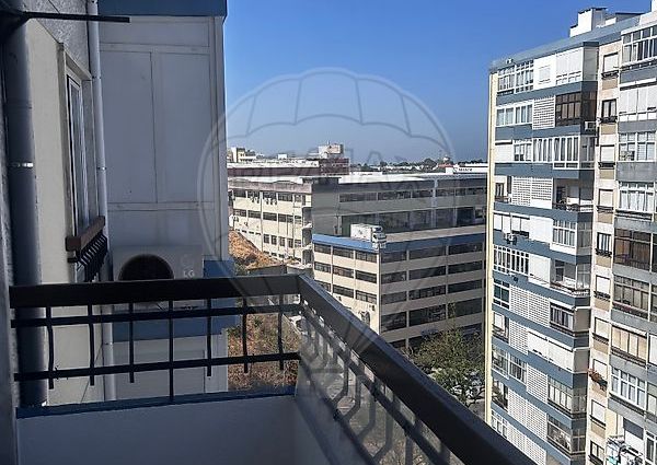 Apartamento T3 em Lisboa