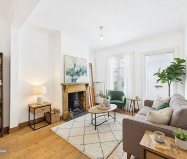 2 bedroom House in Belle Vue Road, Aldershot - Photo 1