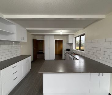 Coastal Comfort, You'll Love Living Here - Photo 3