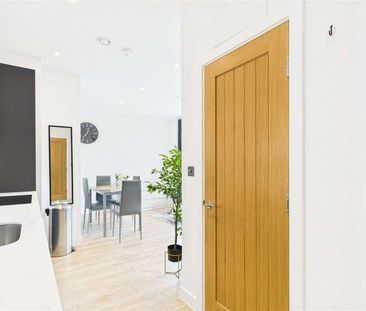 Station Road, Redhill, Surrey, RH1 - Photo 6