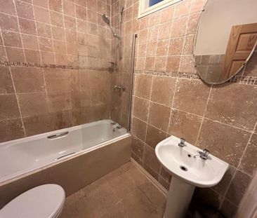 2 Bedroom Terraced To Let - Photo 4