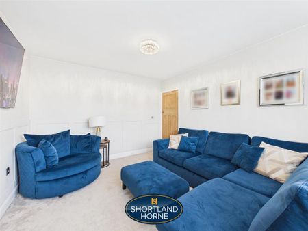 3 bedroom semi-detached house to rent - Photo 3