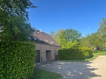 Tout savoir sur cette maison à Waterloo, à Waterloo - Photo 2