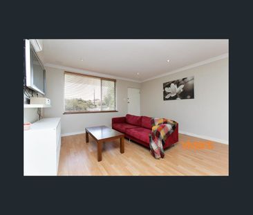 2-BR Partially Furnished Apartment, Water consumption included in Rent - Photo 1