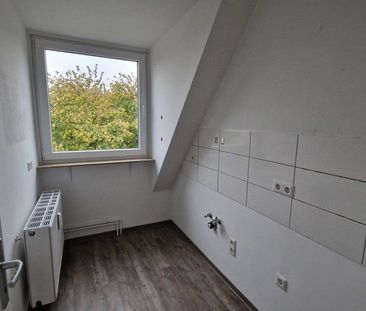 2 Zimmer modern, Mietbeginn nicht fern. - Photo 2