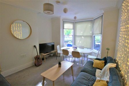 10 Thompson Road, Ecclesall - Photo 2