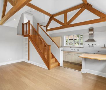 A magnificent country home close to Cobham, set within beautifully ... - Photo 4
