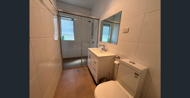 3-BED FAMILY HOME IN CONVENIENT LOCATION! - Photo 1