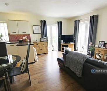 2 bedroom flat to rent - Photo 1