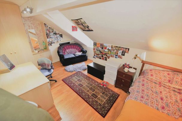 6 bedroom House in Richmond Mount (6 Bed), Leeds - Photo 1