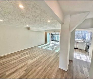 For Lease - 408 Osiris Drive, Richmond Hill, Ontario - Photo 6
