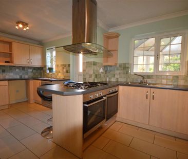 3 bedroom detached house to rent - Photo 6