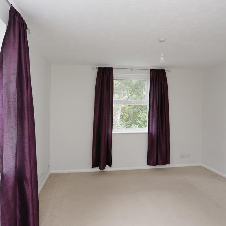 Margarets Court, High Wycombe - Photo 1
