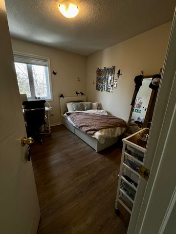 302 College Ave W, Guelph - Photo 3