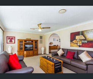 Spacious 3-Bedroom Brick Home in Convenient Location - Photo 1