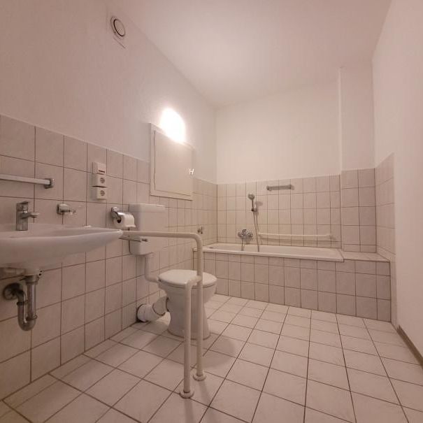 Barrierearme 2-Raum-Wohnung mit Balkon – großzügig geschnitten & rollstuhlfreundlich - Photo 1