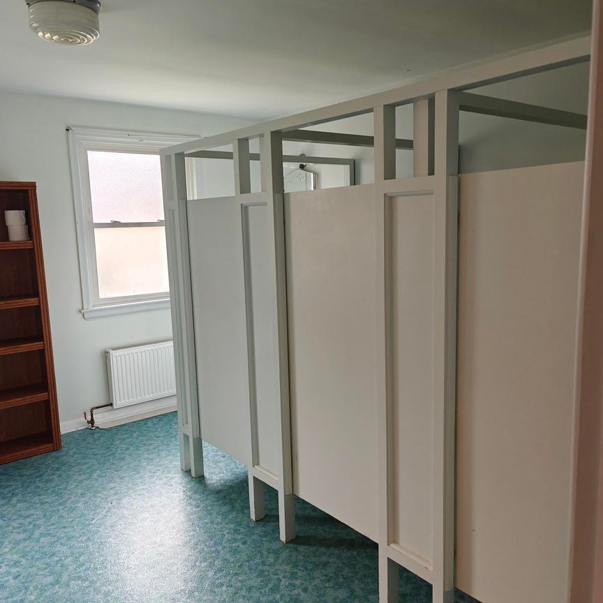 For Lease - 374 Central Park Boulevard Unit# Room #1, Oshawa, Ontario - Photo 1