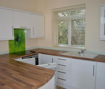 1 bedroom terraced house to rent - Photo 2