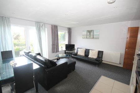 Unwin Way, Stanmore, HA7 - Photo 2