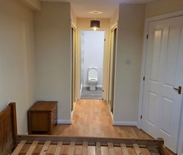 2 Bed Flat, Carrick Knowe Avenue, EH12 - Photo 1