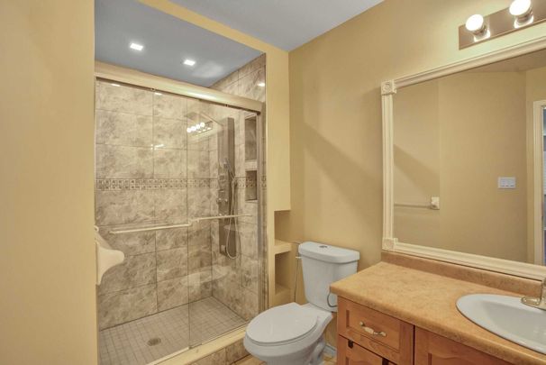 For Lease - 2151 Glenhampton Road, Oakville, Ontario - Photo 1