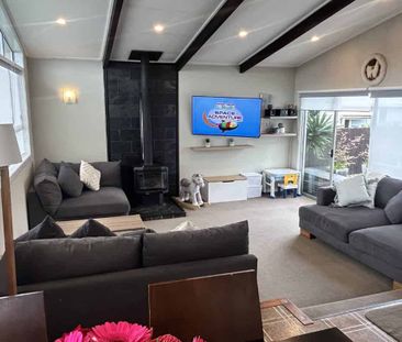 THE PERFECT FAMILY HOME - Photo 1