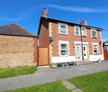 3 bedroom semi-detached house to rent - Photo 6
