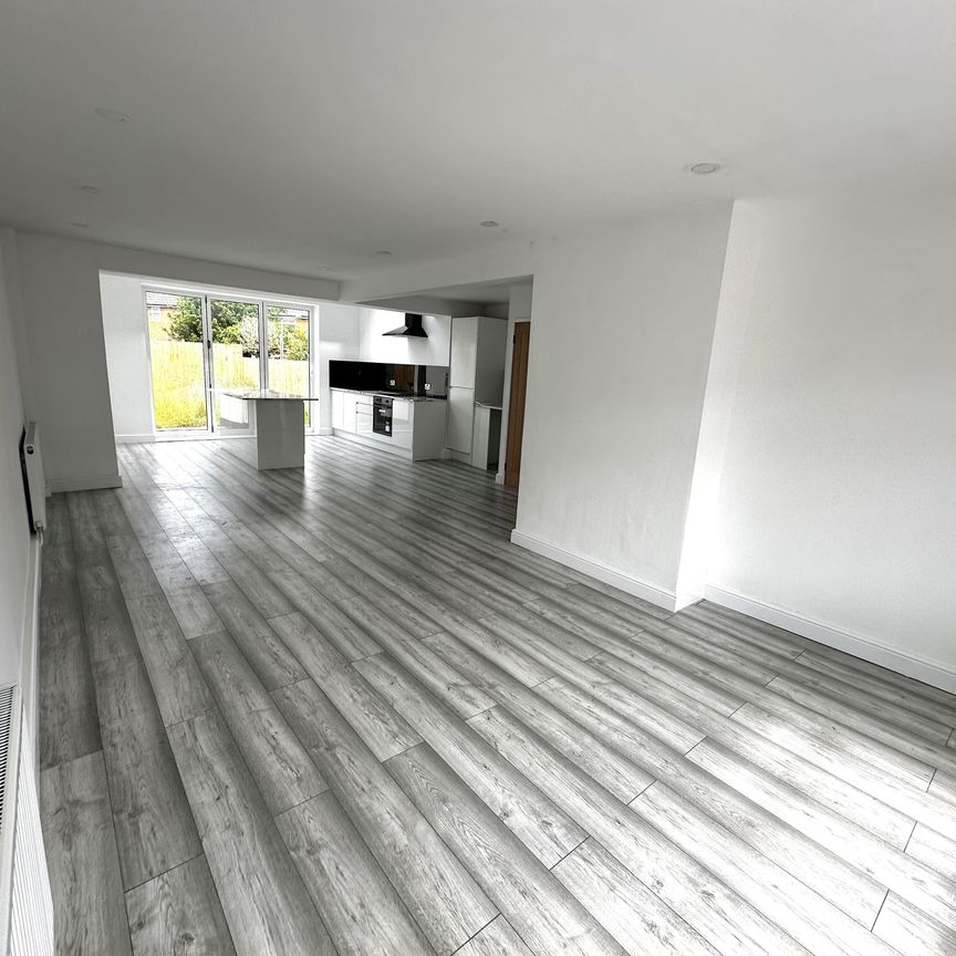 Atherton Drive, Wirral - Photo 1