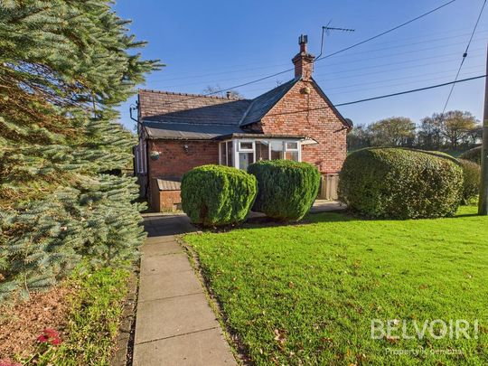 2 bedroom bungalow to rent - Photo 1