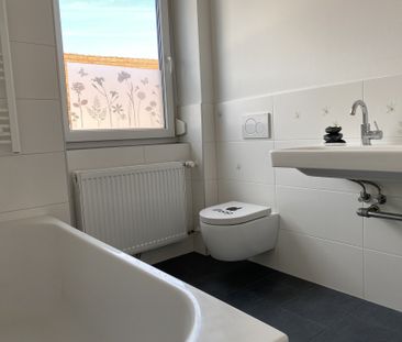 Top ausgestattete Mietwohnung mit Balkon und Parkplatz im Zentrum v... - Foto 2