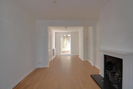 4 bedroom terraced house to rent - Photo 4