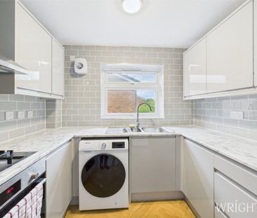 3 bedroom Apartment - Nettlecroft, Welwyn Garden City - Photo 3