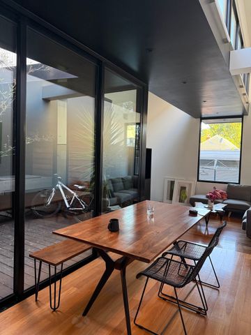 Kensington - Photo 3