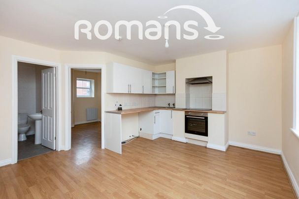 1 bedroom flat to rent - Photo 1