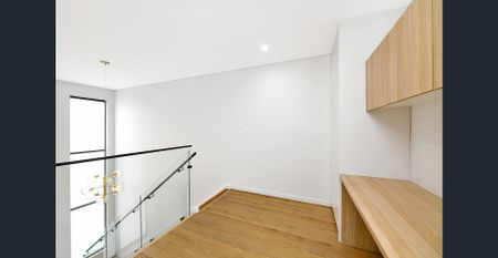 Modern Living in a Prime Padstow Location - Photo 3