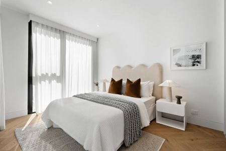 Luxury Living at La Storia. - Photo 5