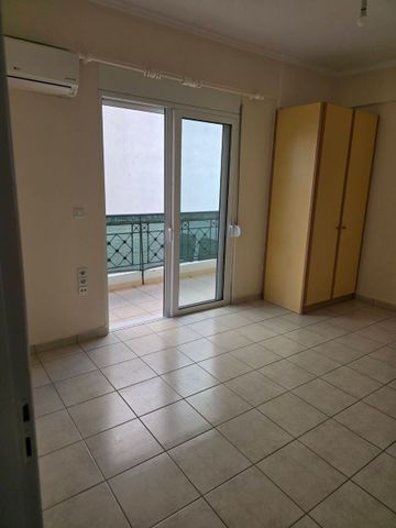 Studio/Γκαρσονιέρα για ενοικίαση Ψαροφάϊ (Πάτρα) - Photo 4