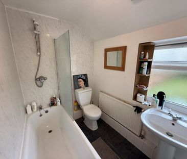 5 bedroom house to rent - Photo 1