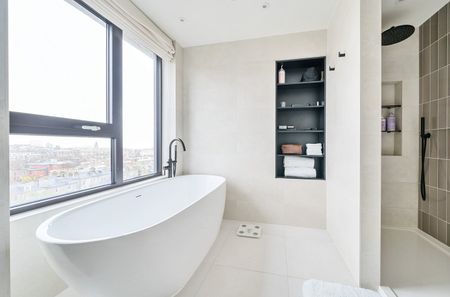 4 bedroom apartment to rent - Photo 2