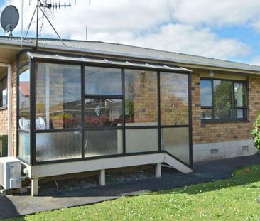 Convenience in Kensington - Photo 5