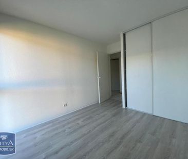 Location Appartement 2 pièces 39m² CAHORS 46000 - Photo 3