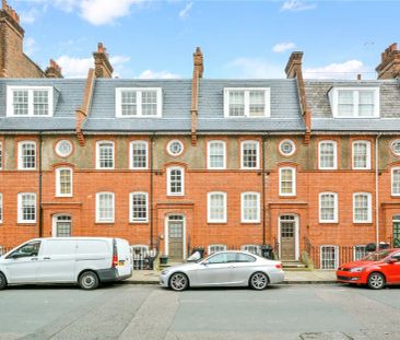 3 bedroom flat in Islington - Photo 2