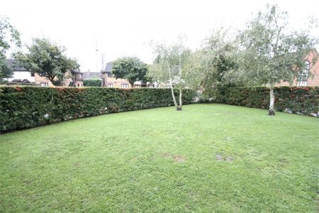 Harrier Road, NW9, Colindale - Photo 5