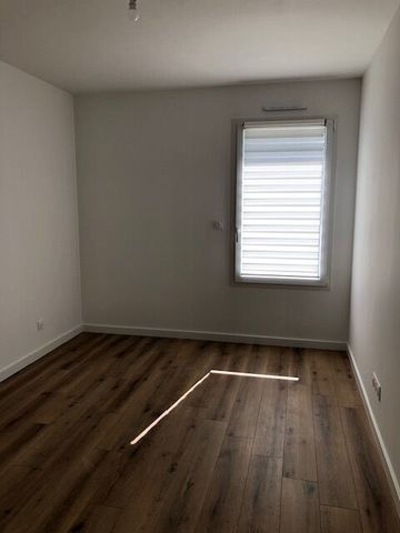 Location maison 4 pièces, 75.00m², Moutiers-les-Mauxfaits - Photo 4