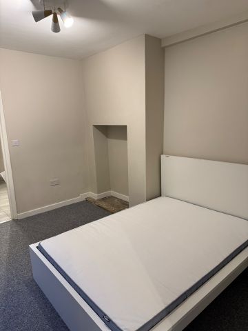 1 Bed Flat, Trinity Rd, SW17 - Photo 4