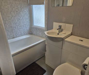 Chester Road, Frodsham - Photo 4