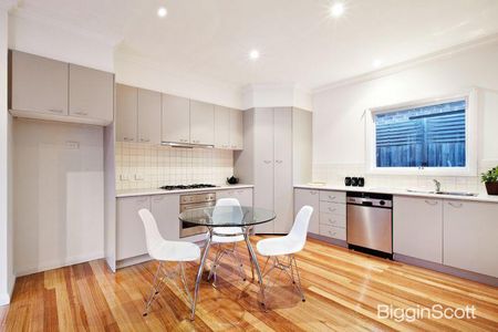 Elegant Contemporary Living! - Photo 5