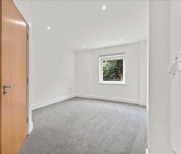 Merton Road, London, SW19 - Photo 3