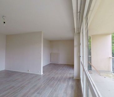 Location Appartement 3 pièces 82m² POITIERS 86000 - Photo 4